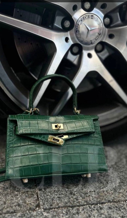 Crocodile Elegance in Emerald